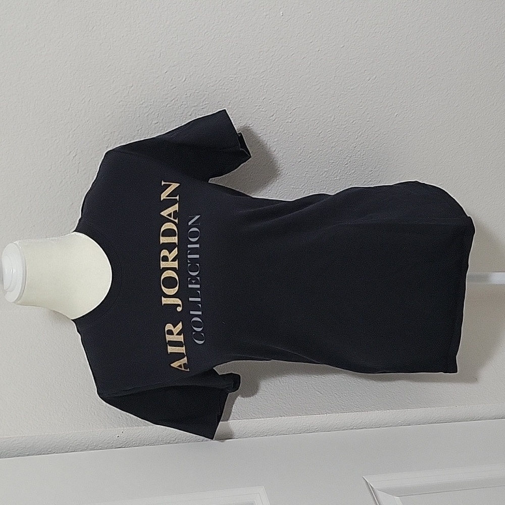 Air Jordan Collection Short Sleeve T-Shirt Men's Size Small Black and Gold